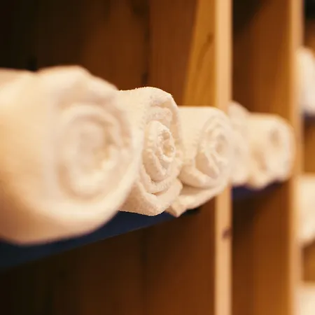 Neuhintertux 4 Sterne Superior מלון 4*