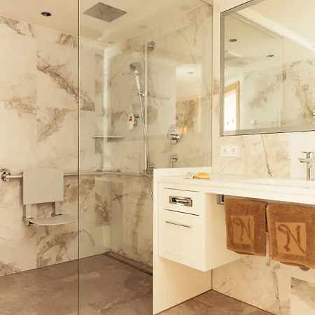 Neuhintertux 4 Sterne Superior 4*