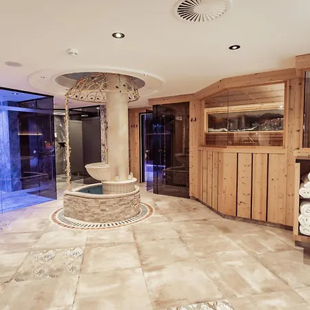 Neuhintertux 4 Sterne Superior Ξενοδοχείο Tux