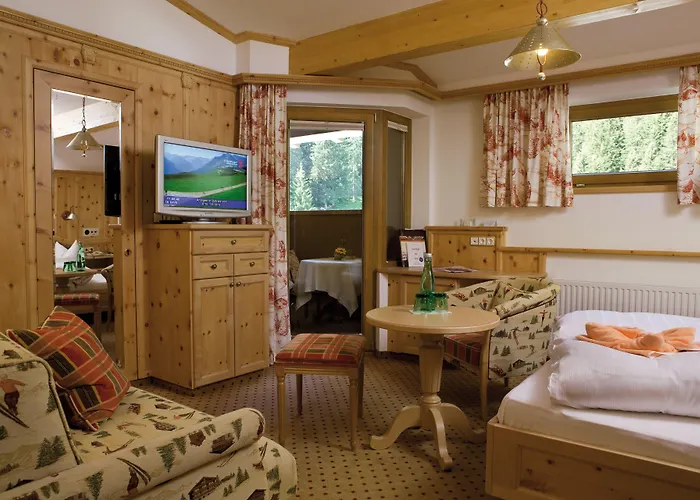 Ξενοδοχείο Neuhintertux 4 Sterne Superior 4*