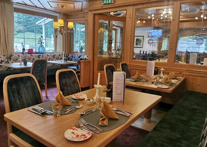 Neuhintertux 4 Sterne Superior Hotel